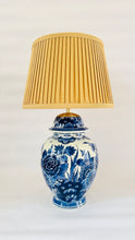 Load image into Gallery viewer, Antique Delft ‘De Porceleyne Fles’ Lamp