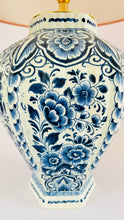 Load image into Gallery viewer, Antique Delft Lamp
