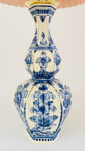 Load image into Gallery viewer, Antique Delft ‘Knobbelvaas’ Lamp