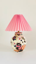 Load image into Gallery viewer, Antique Mason’s Mandarin Lamp