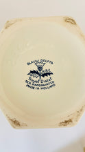 Load image into Gallery viewer, Antique Royal Delft Distel Lamp