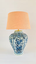 Load image into Gallery viewer, Antique Delft Lamp