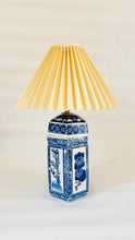 Load image into Gallery viewer, Antique Chinese Hexagon Lamp