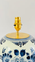Load image into Gallery viewer, Antique Delft Lamp