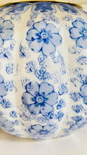 Load image into Gallery viewer, Antique Pumpkin Flower Lamp - pre order for early April