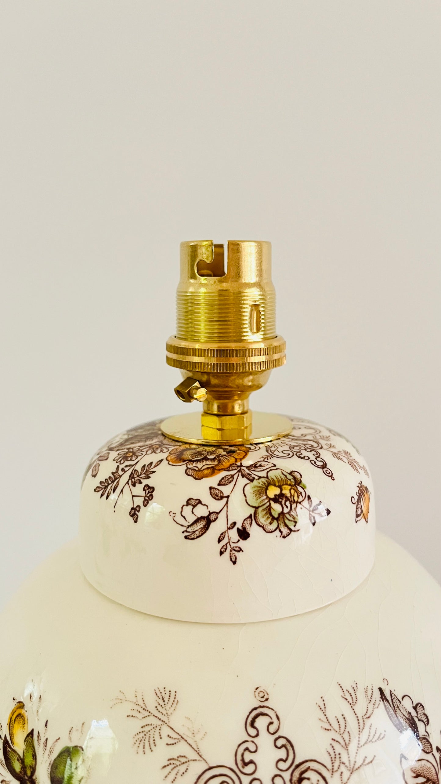 Antique Mason’s ‘Ascot’ Lamp