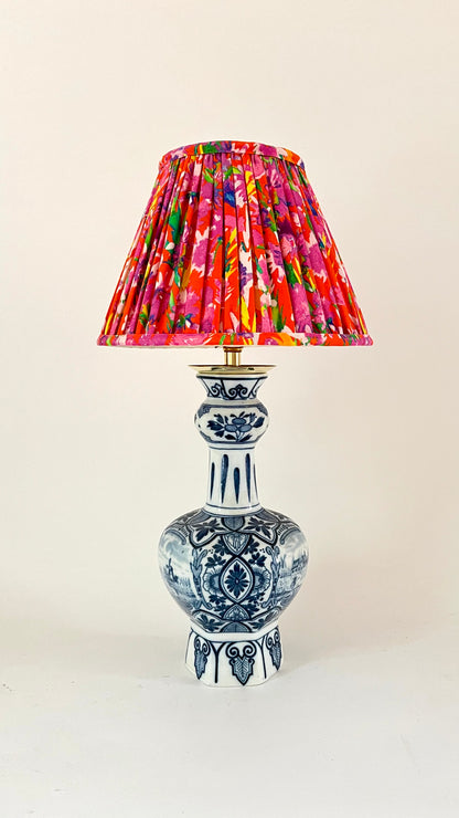 Antique Delft ‘Knobbelvaas’ Lamp