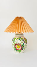 Load image into Gallery viewer, Antique Mason’s ‘Paynsley’ Jar Lamp
