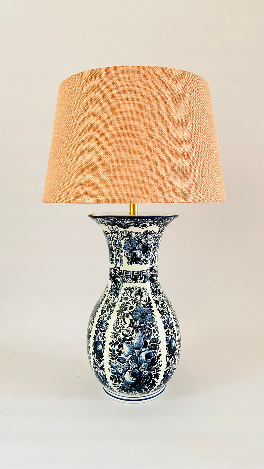 Antique Delfia Lamp