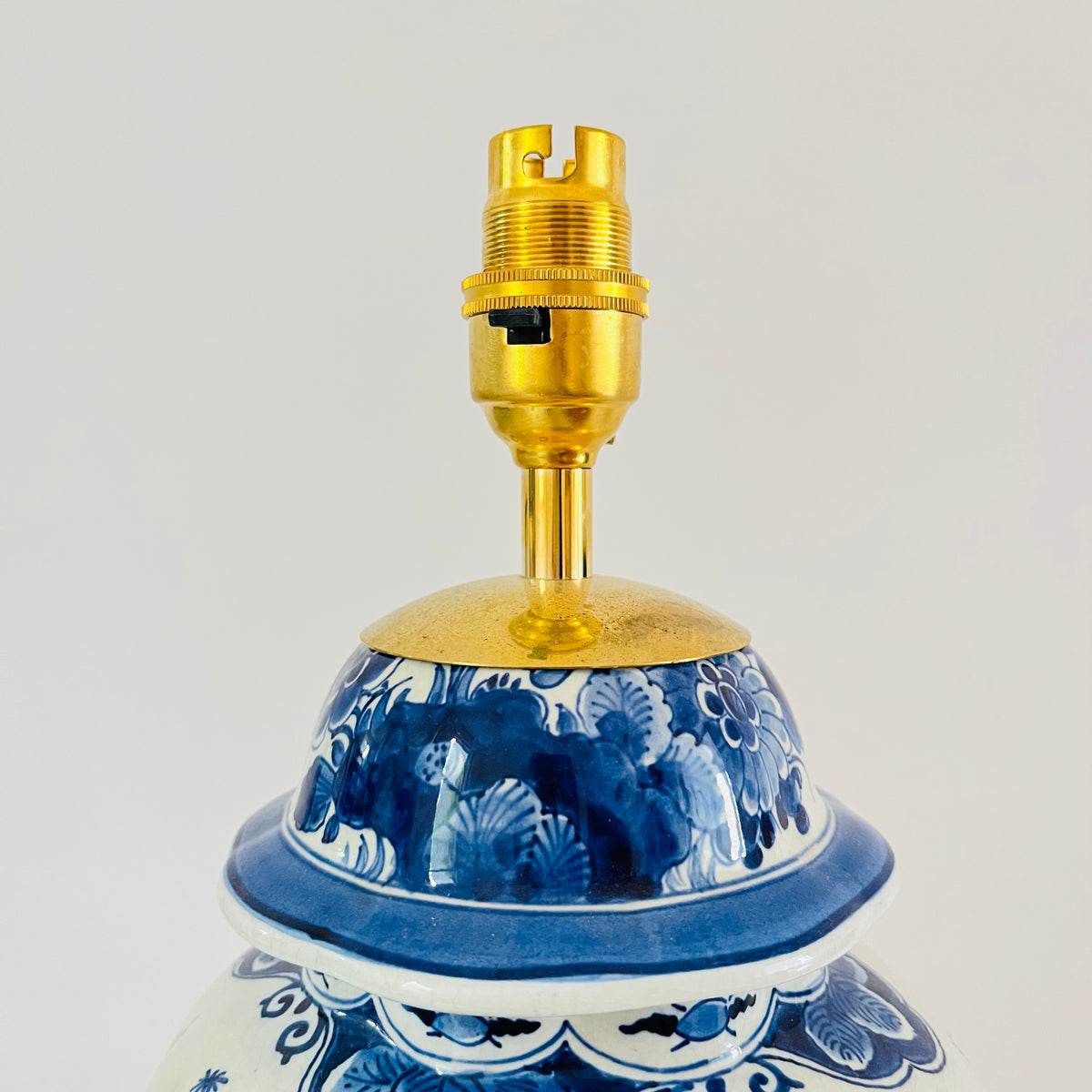 TLC Antique Royal Delft ‘De Porceleyne Fles’ Lamp
