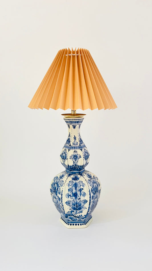 Antique Delft ‘Knobbelvaas’ Lamp