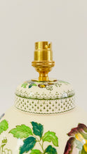 Load image into Gallery viewer, Antique Mason’s ‘Paynsley’ Jar Lamp

