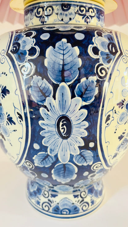 Antique Delft Regina Lamp