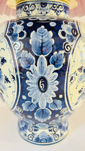 Load image into Gallery viewer, Antique Delft Regina Lamp
