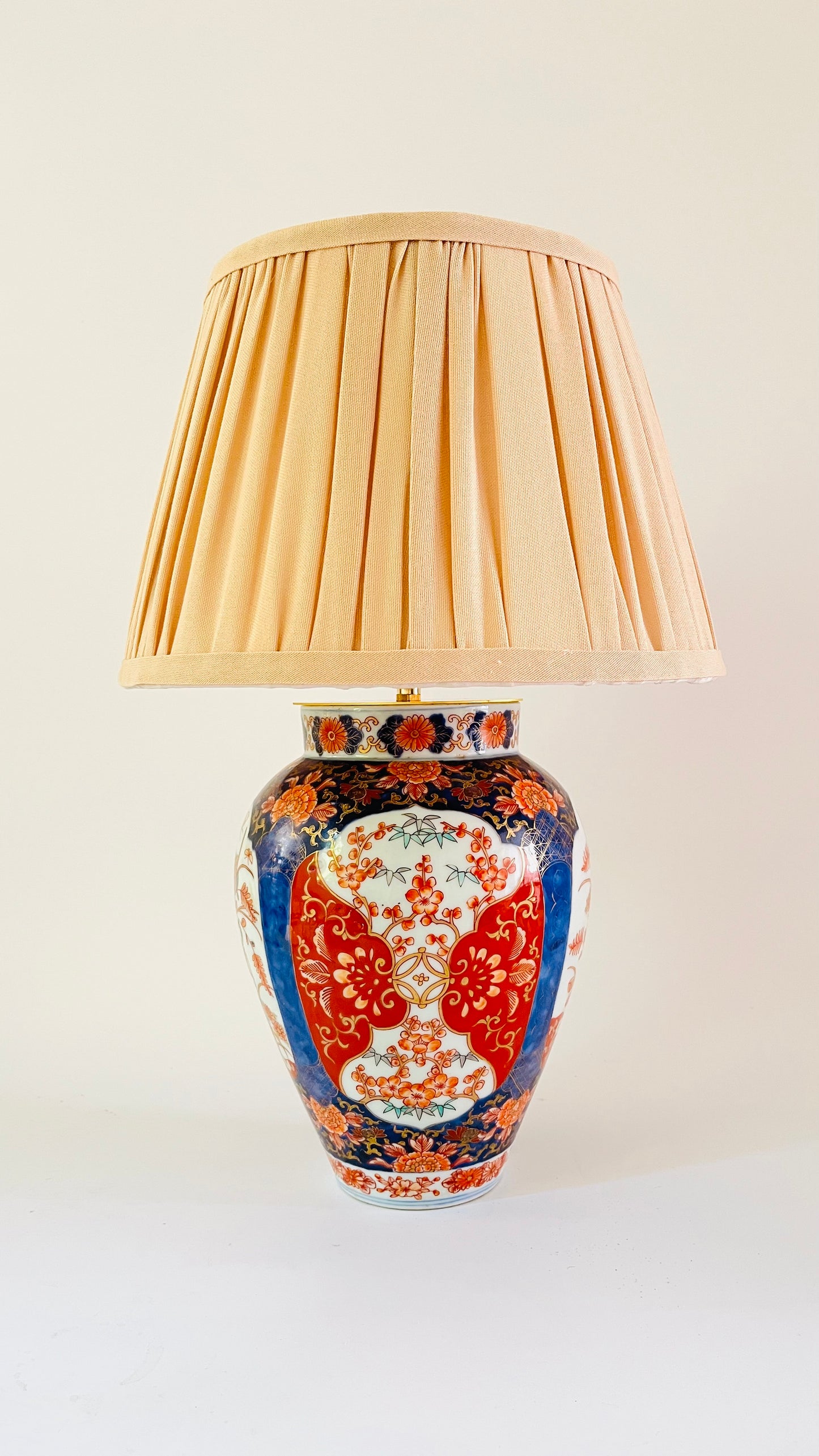 Antique Japanese Imari Lamp