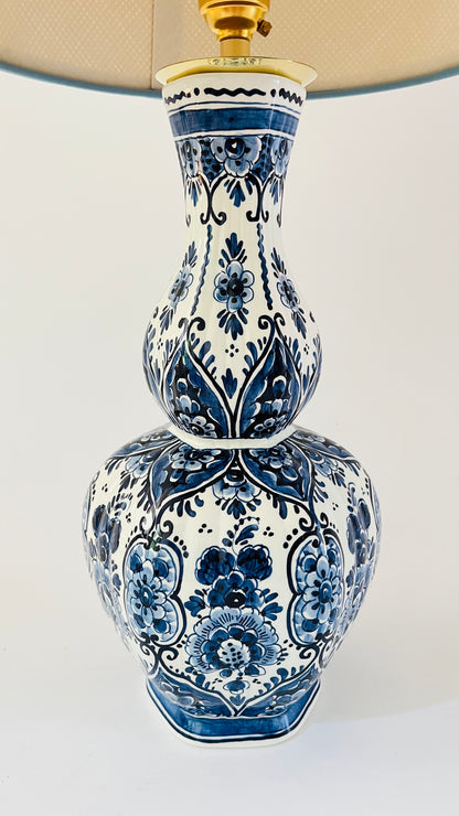 Antique Royal Delft ‘Knobbelvaas’ Lamp