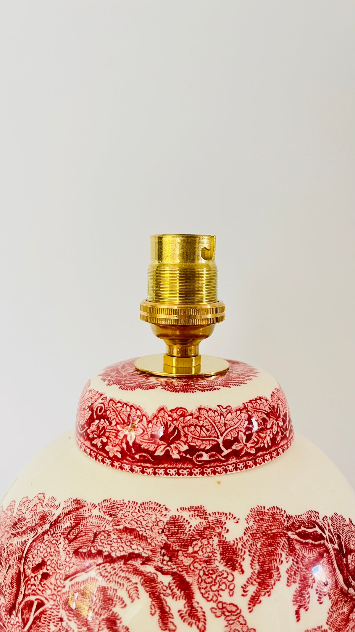 Antique Mason’s ‘Vista’ Lamp