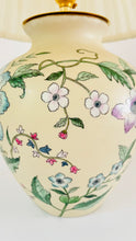 Load image into Gallery viewer, Antique Summer Flower Lamp
