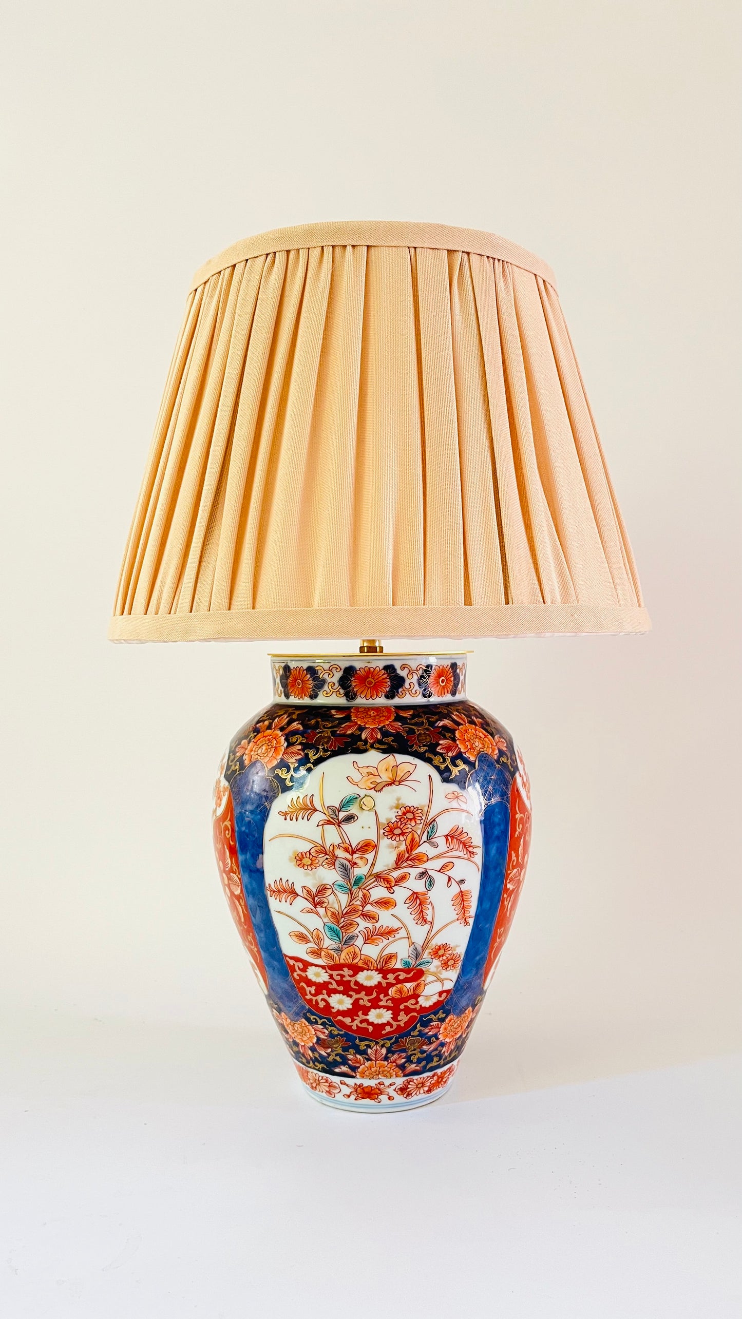 Antique Japanese Imari Lamp