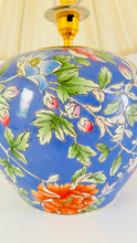 Load image into Gallery viewer, Antique Flower Lamp

