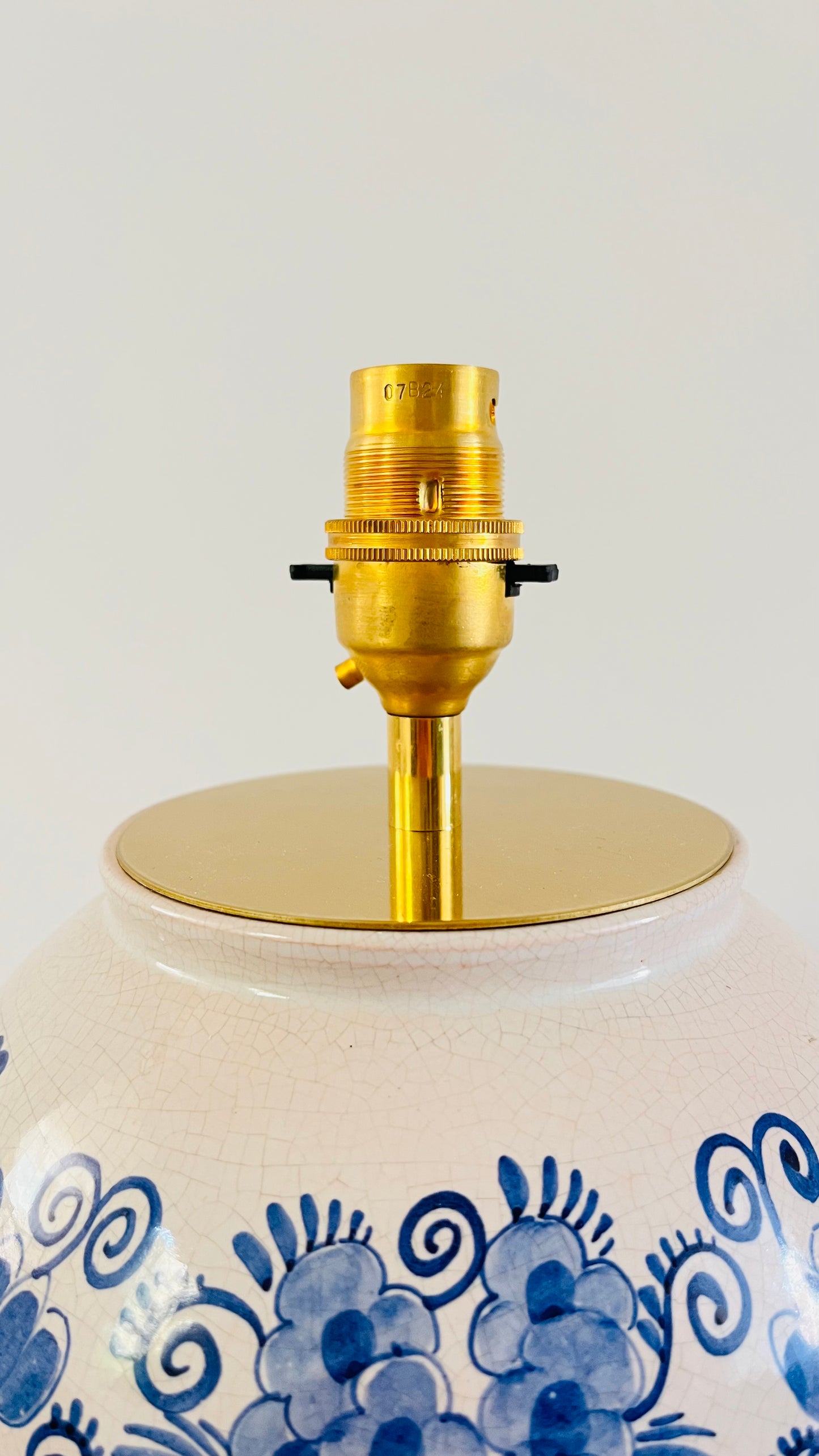Antique Gouda Tobacco Lamp