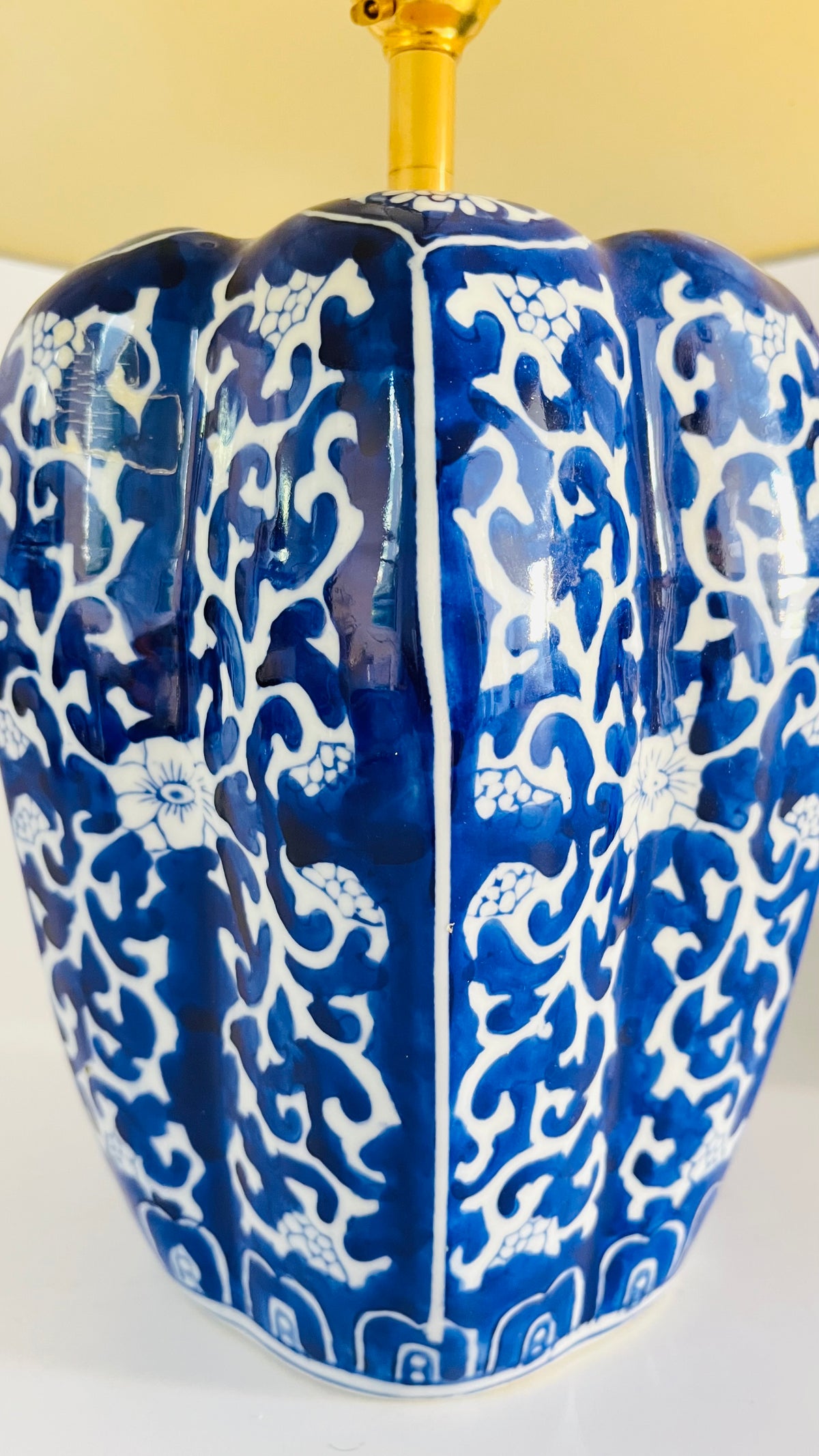Antique Chinese Table Lamp