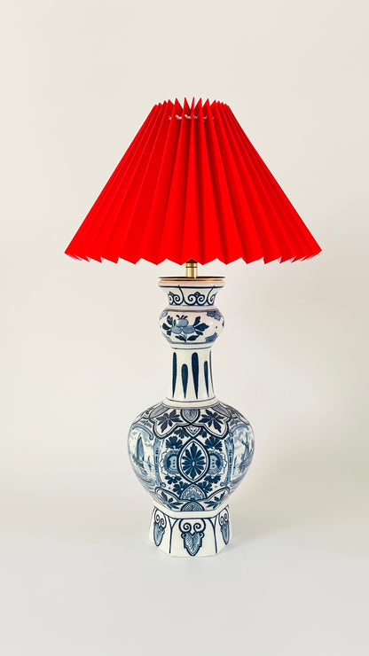 Antique Delft ‘Knobbelvaas’ Lamp