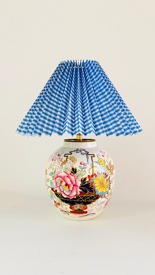 Antique Mason’s ‘Brocade’ Lamp