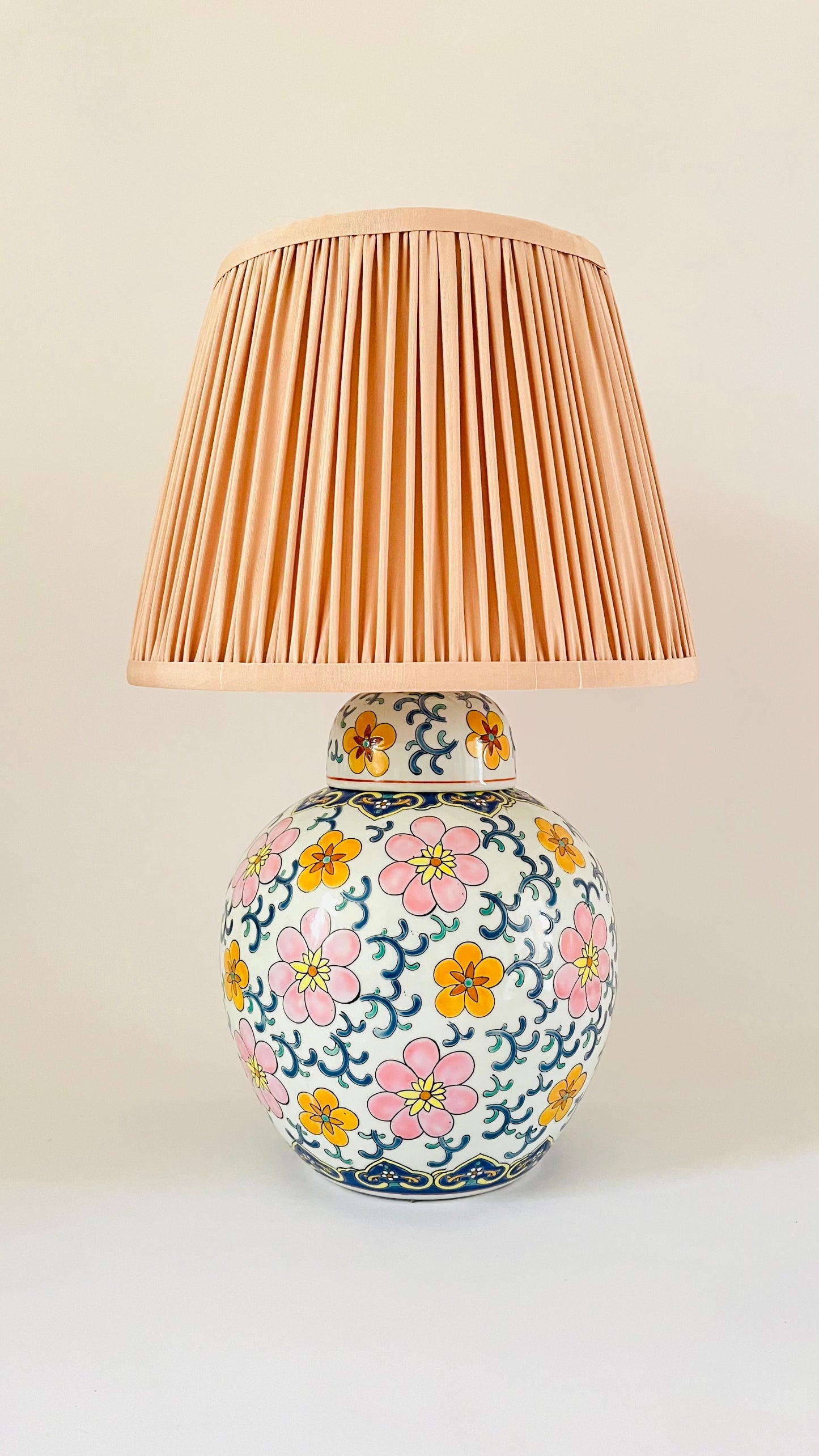 Antique Flower Jar Lamp