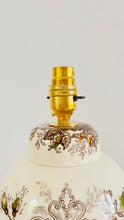 Load image into Gallery viewer, Antique Mason’s ‘Ascot’ Lamp
