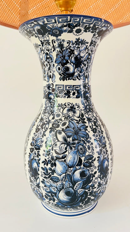 Antique Delfia Lamp