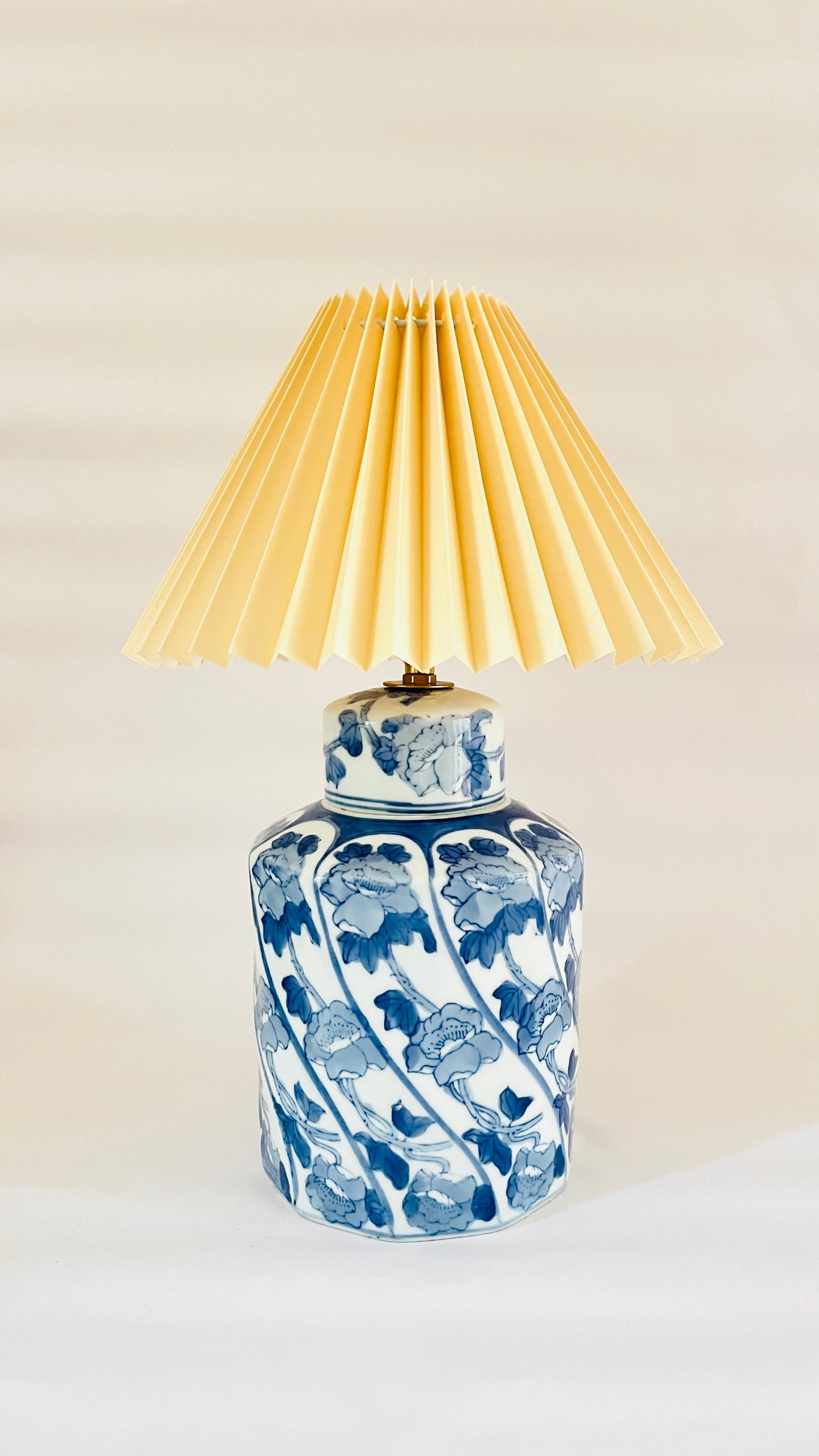 Antique Chinese Flower Lamp