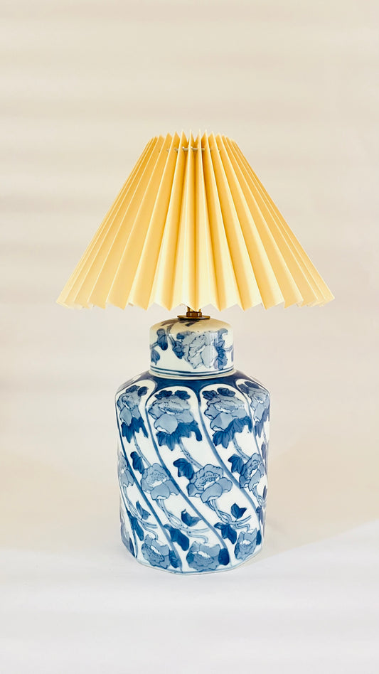 Antique Chinese Flower Lamp