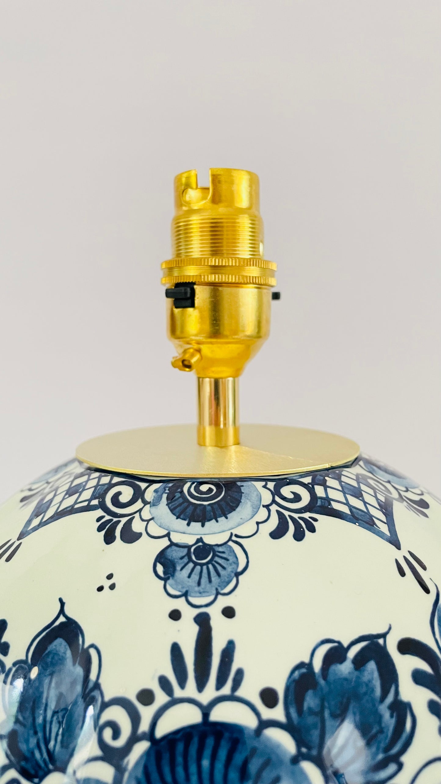 Antique Delft Lamp - pre order for early Oct